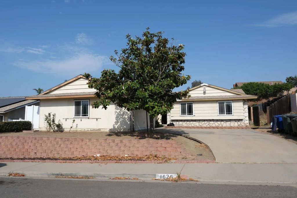 Photo of 1626 Myra Ct, Chula Vista, CA 91911 (MLS # 260017428)