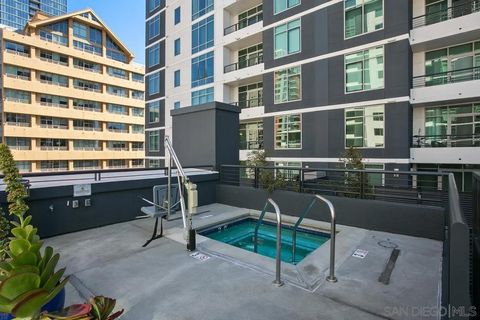 Tiny photo for 425 W Beech St #1504, San Diego, CA 92101 (MLS # 250038950)