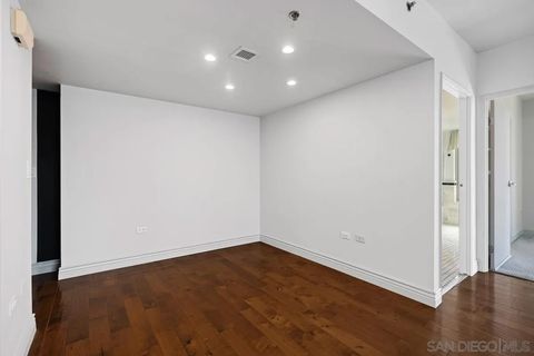 Tiny photo for 425 W Beech St #1504, San Diego, CA 92101 (MLS # 250038950)