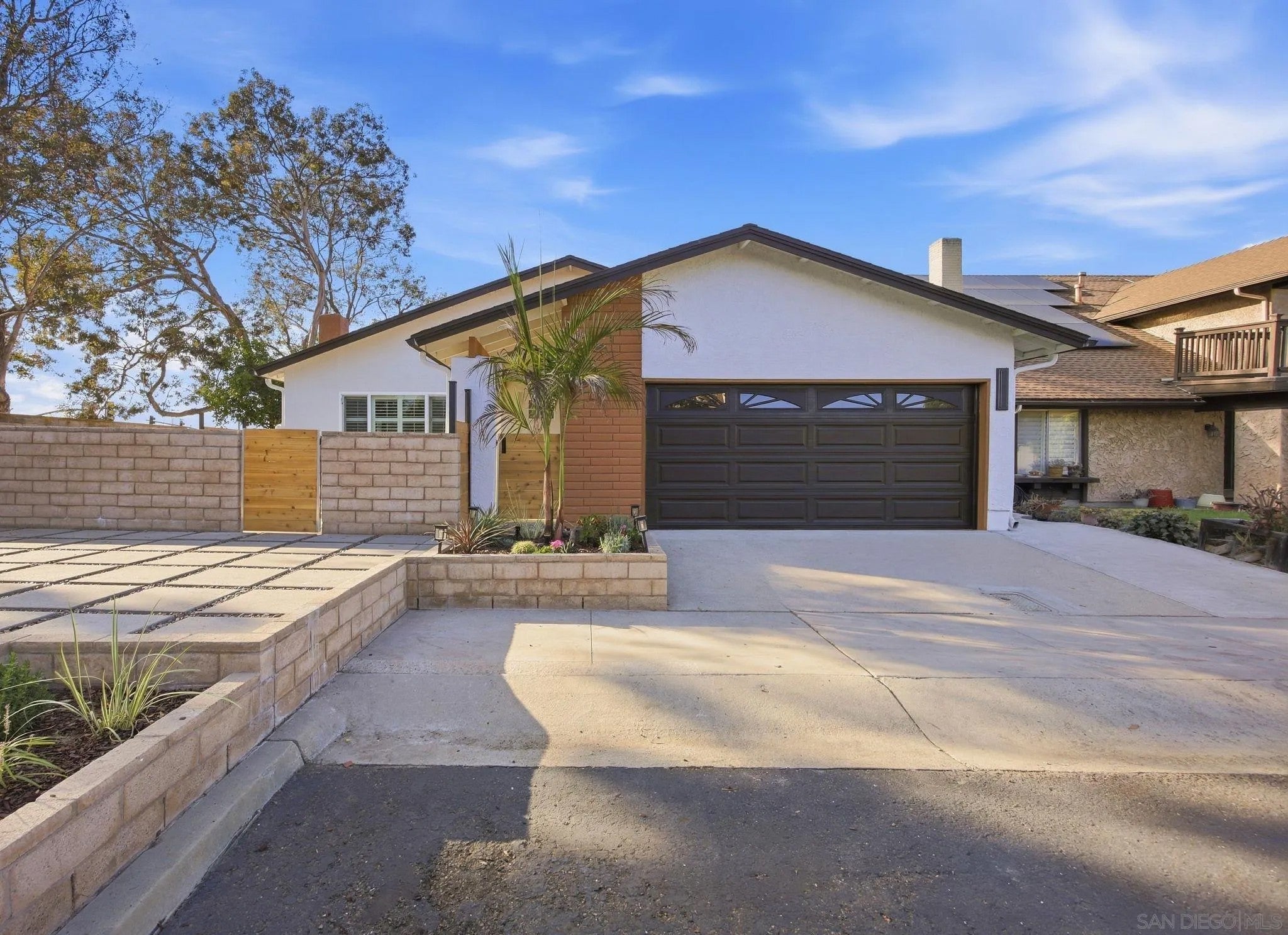 1343 Blue Falls Dr
