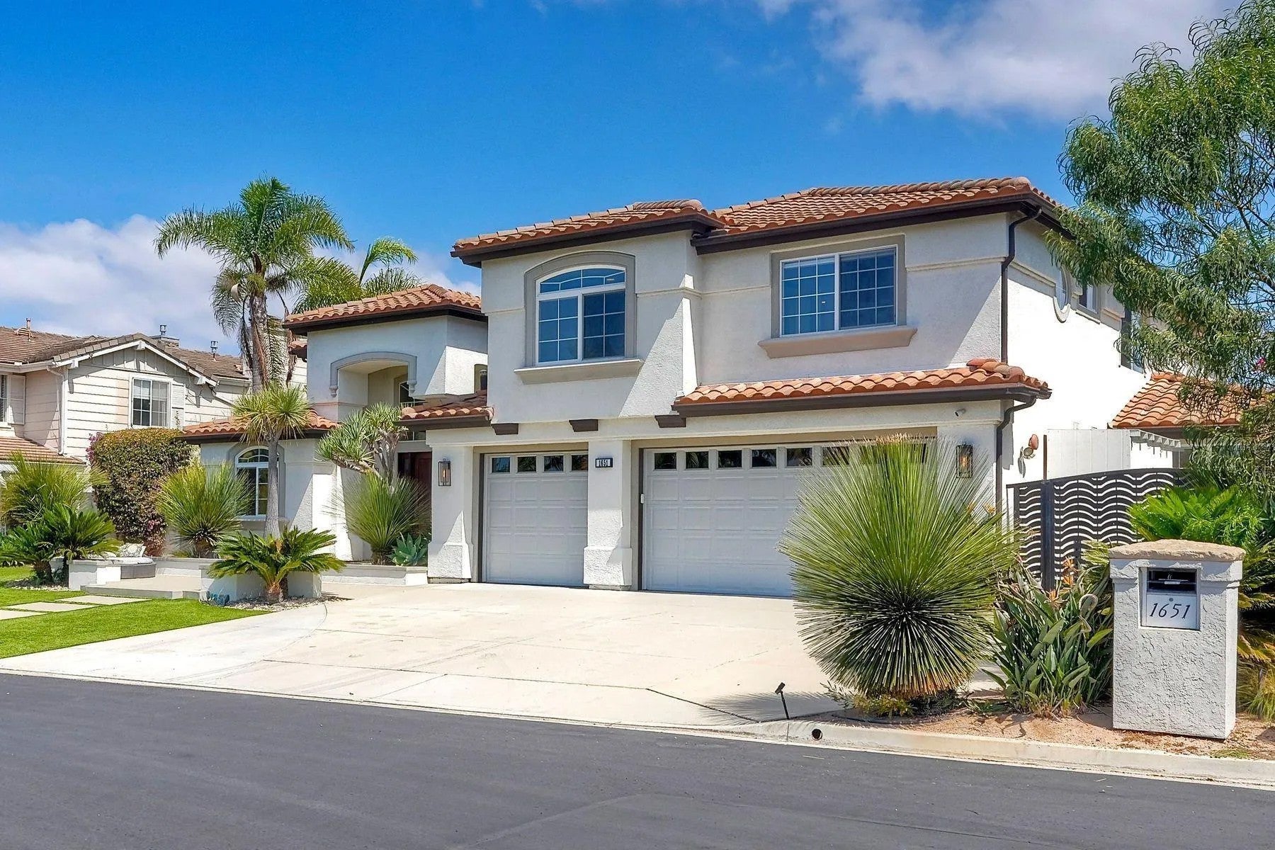 1651 Bella Laguna Court