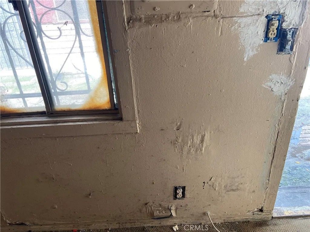 Photo of 12106 S Willowbrook Ave, Compton, CA 90222 (MLS # TR25280588)