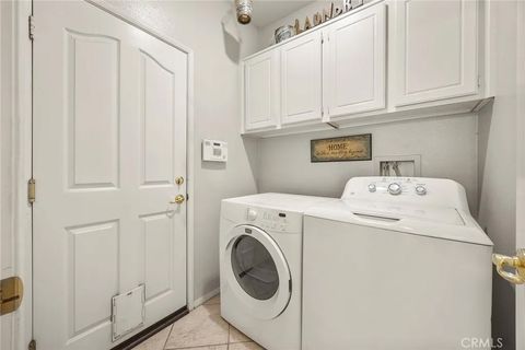 Tiny photo for 6947 Cottonwood Cir, Eastvale, CA 92880 (MLS # PW25255249)