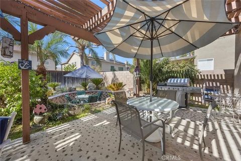 Tiny photo for 6947 Cottonwood Cir, Eastvale, CA 92880 (MLS # PW25255249)