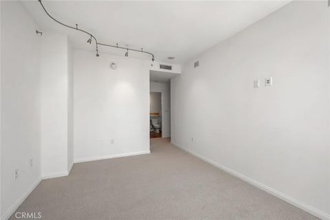 Tiny photo for 850 Beech Street #711, San Diego, CA 92101 (MLS # ND25231730)