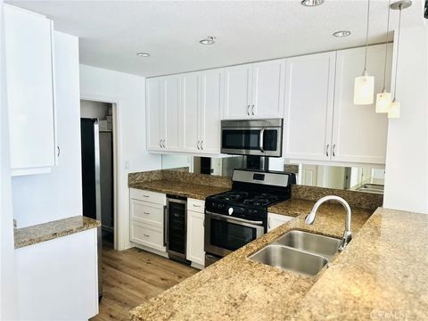 Tiny photo for 850 Beech Street #711, San Diego, CA 92101 (MLS # ND25231730)