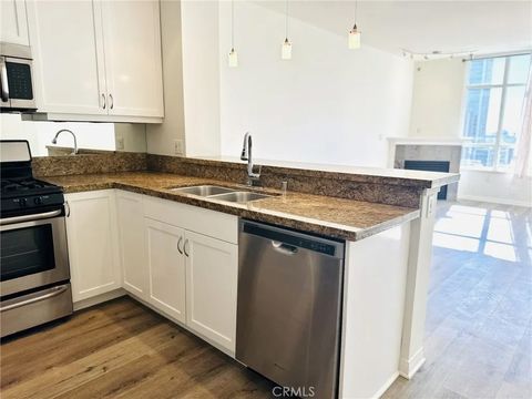 Tiny photo for 850 Beech Street #711, San Diego, CA 92101 (MLS # ND25231730)