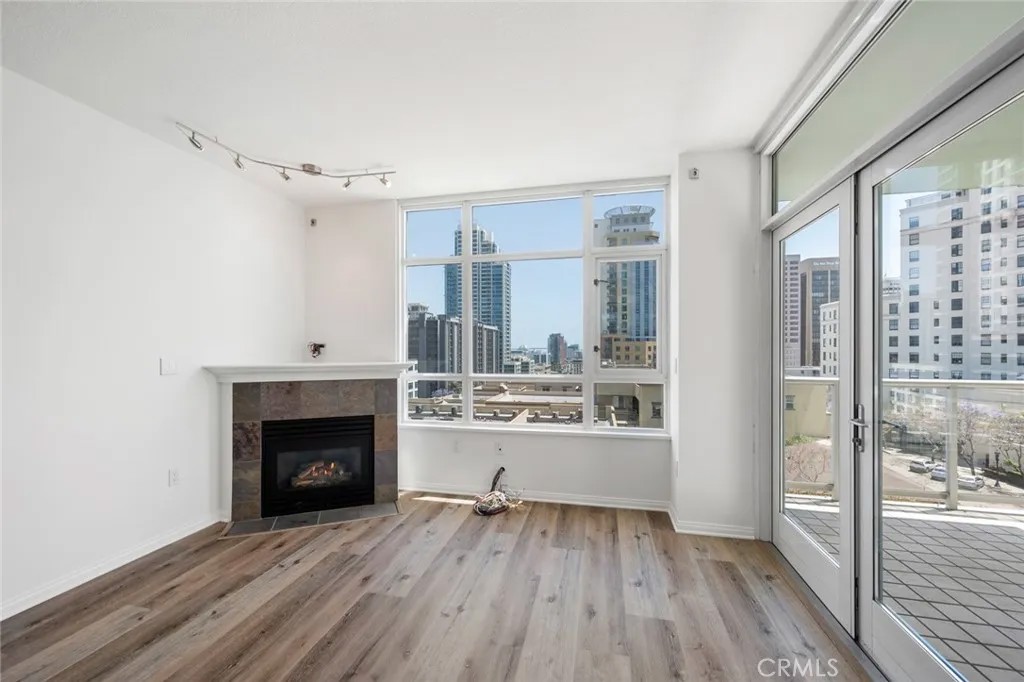 850 Beech Street 711