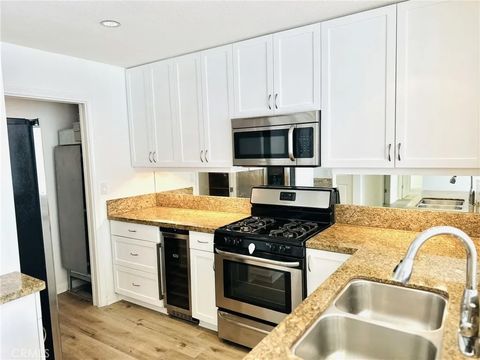 Tiny photo for 850 Beech Street #711, San Diego, CA 92101 (MLS # ND25231730)