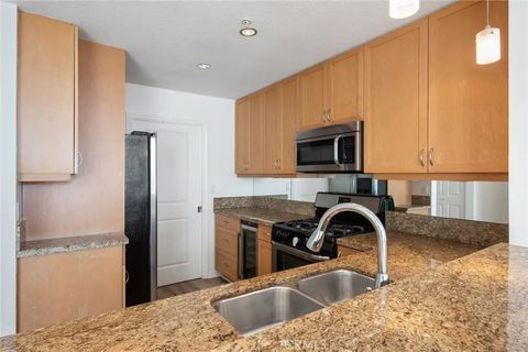 Tiny photo for 850 Beech Street #711, San Diego, CA 92101 (MLS # ND25231730)