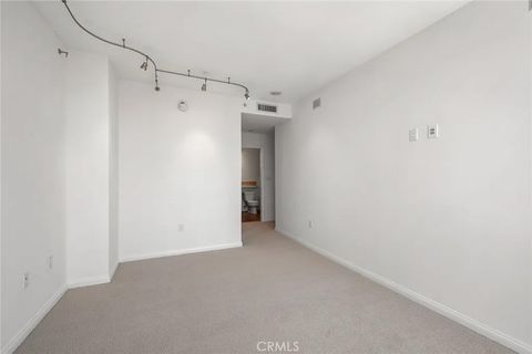 Tiny photo for 850 Beech Street #711, San Diego, CA 92101 (MLS # ND25231730)