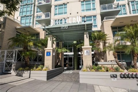 Tiny photo for 850 Beech Street #711, San Diego, CA 92101 (MLS # ND25231730)