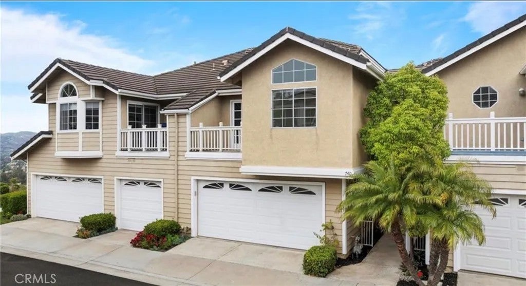 740 S Crown Pointe