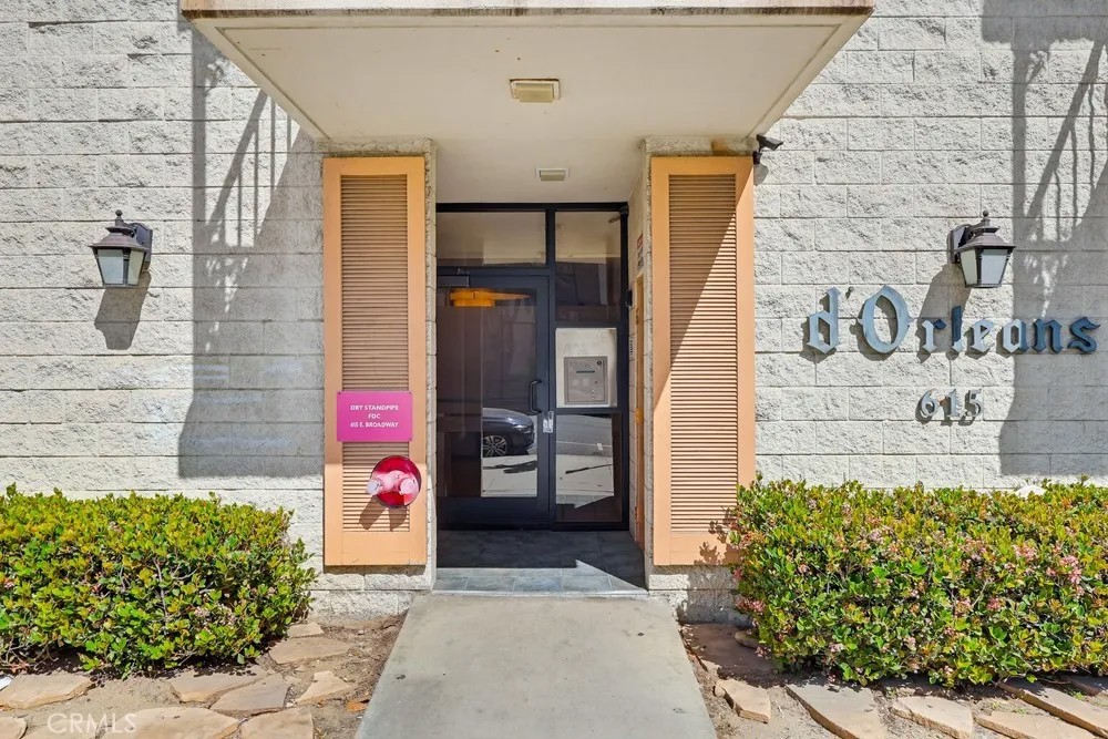 615 Broadway 205