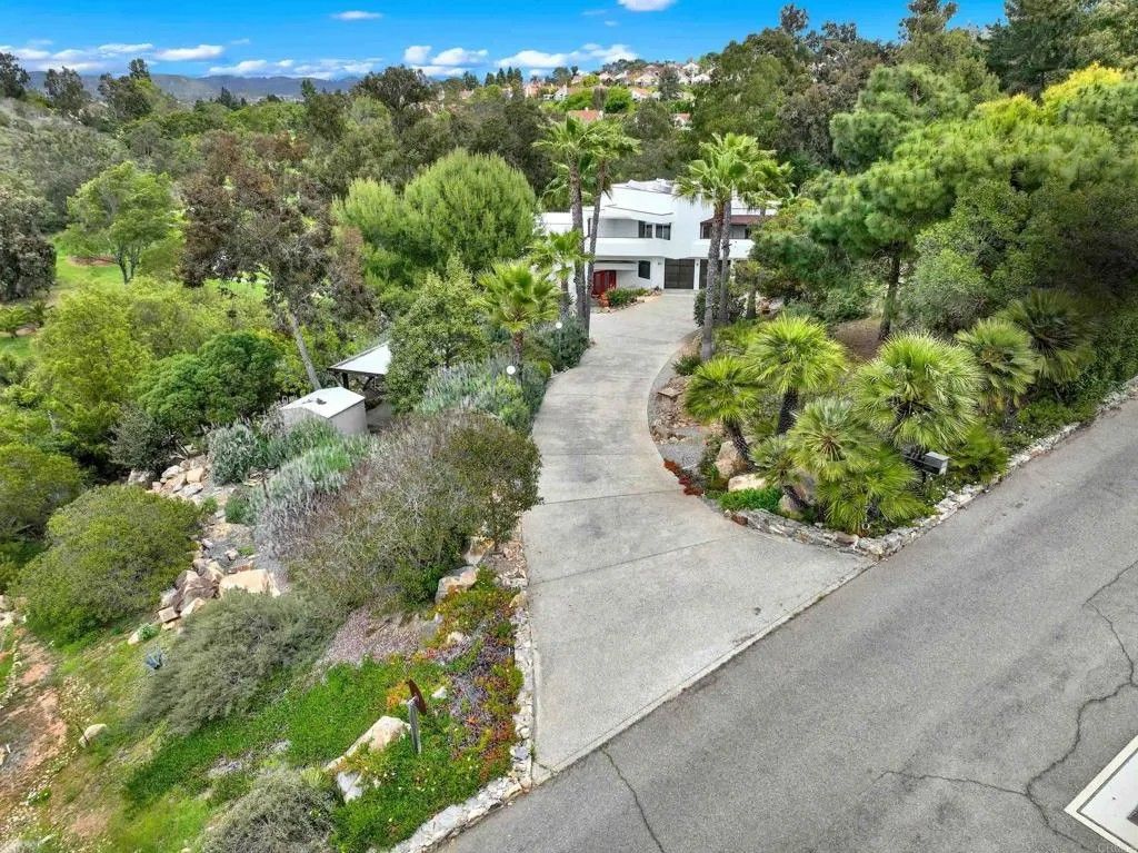 Photo of 1710 Via Allondra, San Marcos, CA 92078 (MLS # NDP2509000)