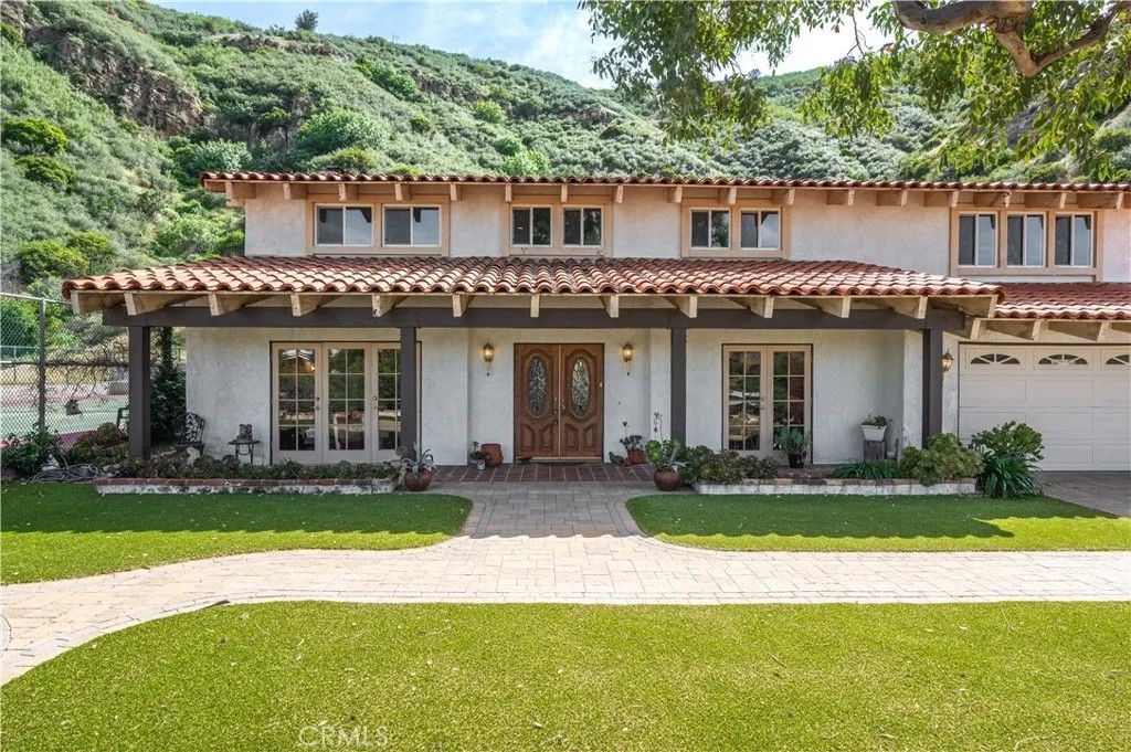 Photo of 53 Flintlock Lane, Bell Canyon, CA 91307 (MLS # SR26075060)