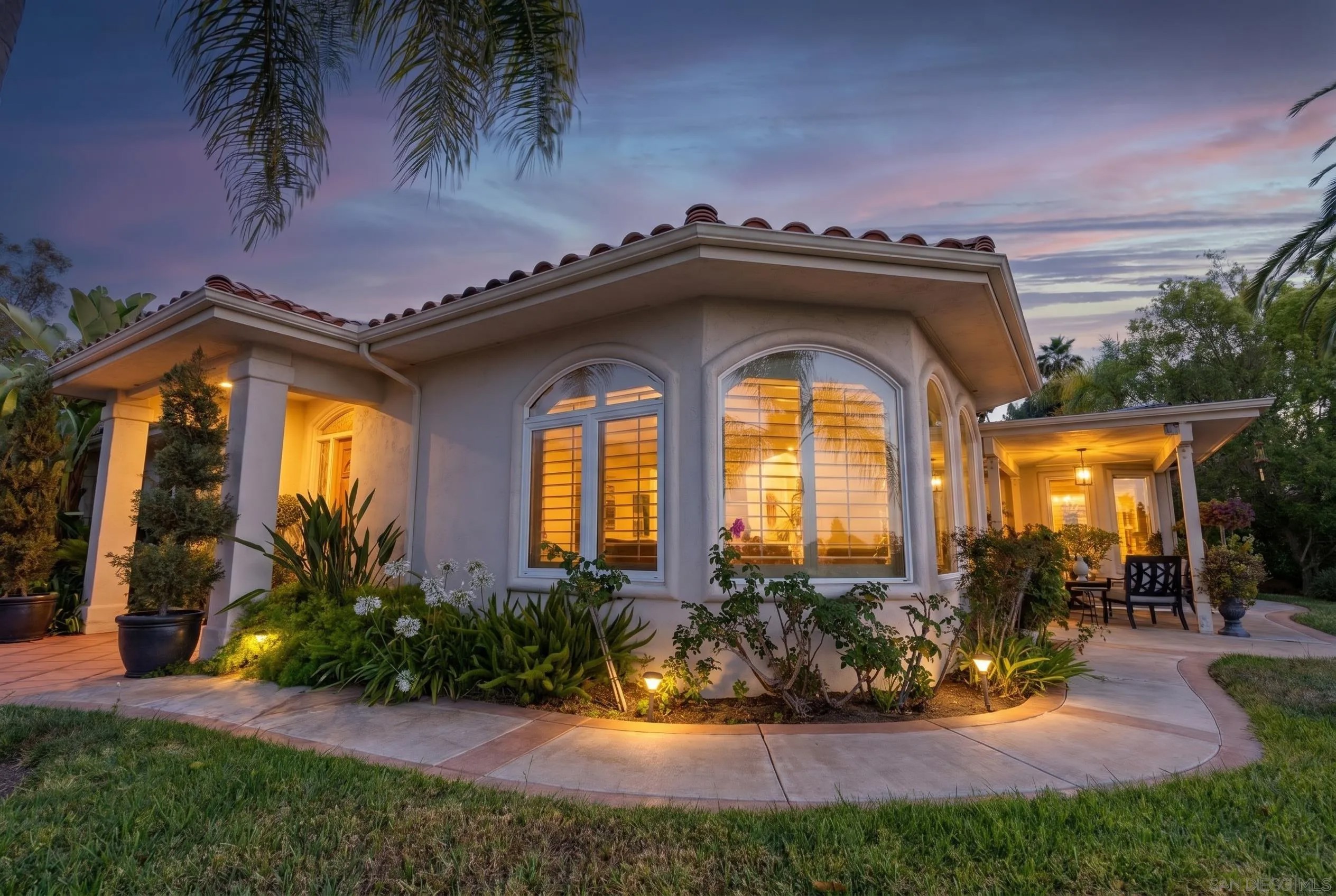 3537 Rosa Way