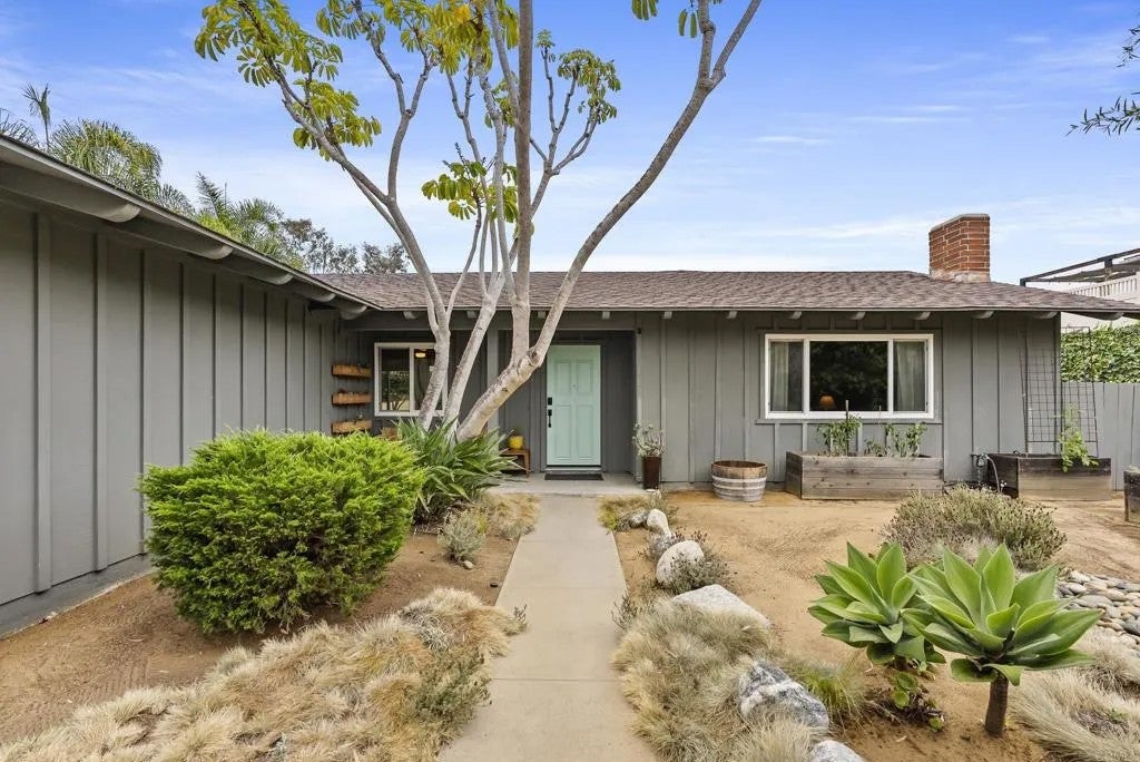 2220 Nob Hill