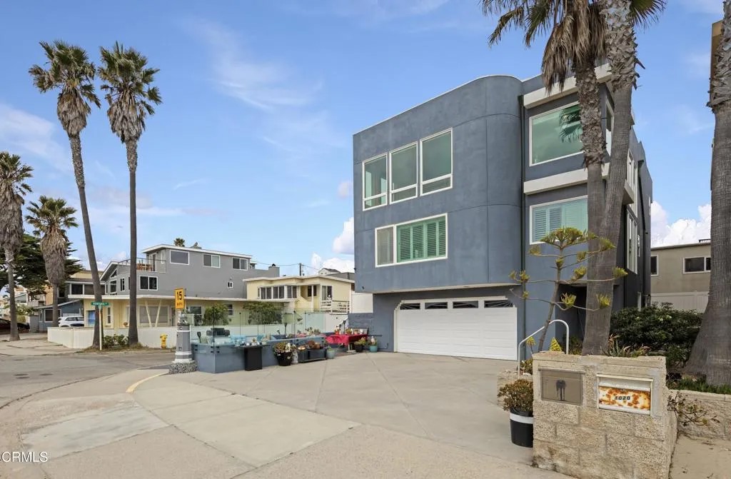1024 Ocean Drive