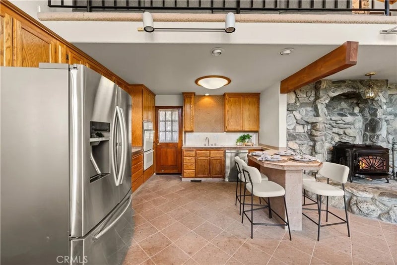 6381 Sugar Pines