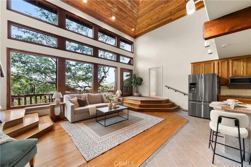 6381 Sugar Pines
