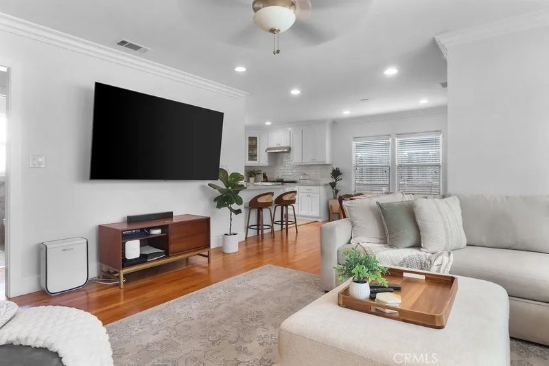 2738 Greenmeadow Road