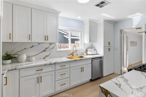 Tiny photo for 14032 Woodlawn Ave, Tustin, CA 92780 (MLS # PW25248539)