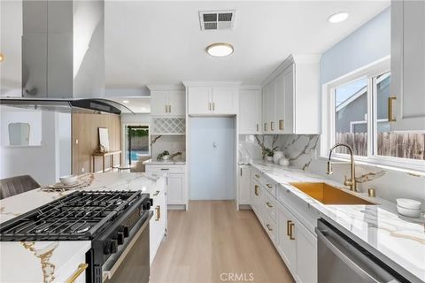 Tiny photo for 14032 Woodlawn Ave, Tustin, CA 92780 (MLS # PW25248539)