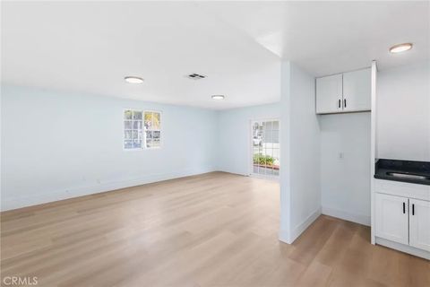 Tiny photo for 14032 Woodlawn Ave, Tustin, CA 92780 (MLS # PW25248539)