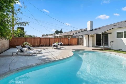 Tiny photo for 14032 Woodlawn Ave, Tustin, CA 92780 (MLS # PW25248539)