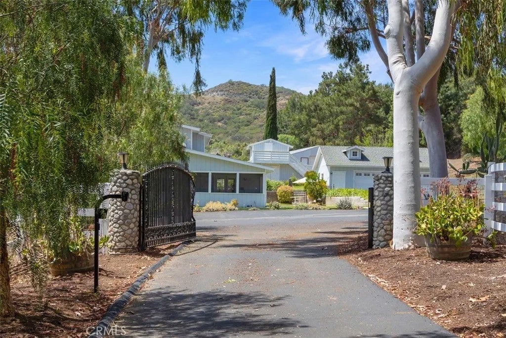 Photo of 35768 Rice Canyon, Fallbrook, CA 92028 (MLS # OC26077459)