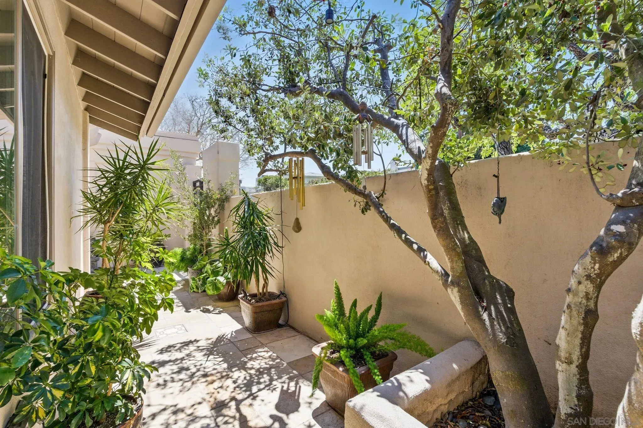 La Jolla, California 92037, United States, 2 Bedrooms Bedrooms, ,3 BathroomsBathrooms,Residential,Active,221999