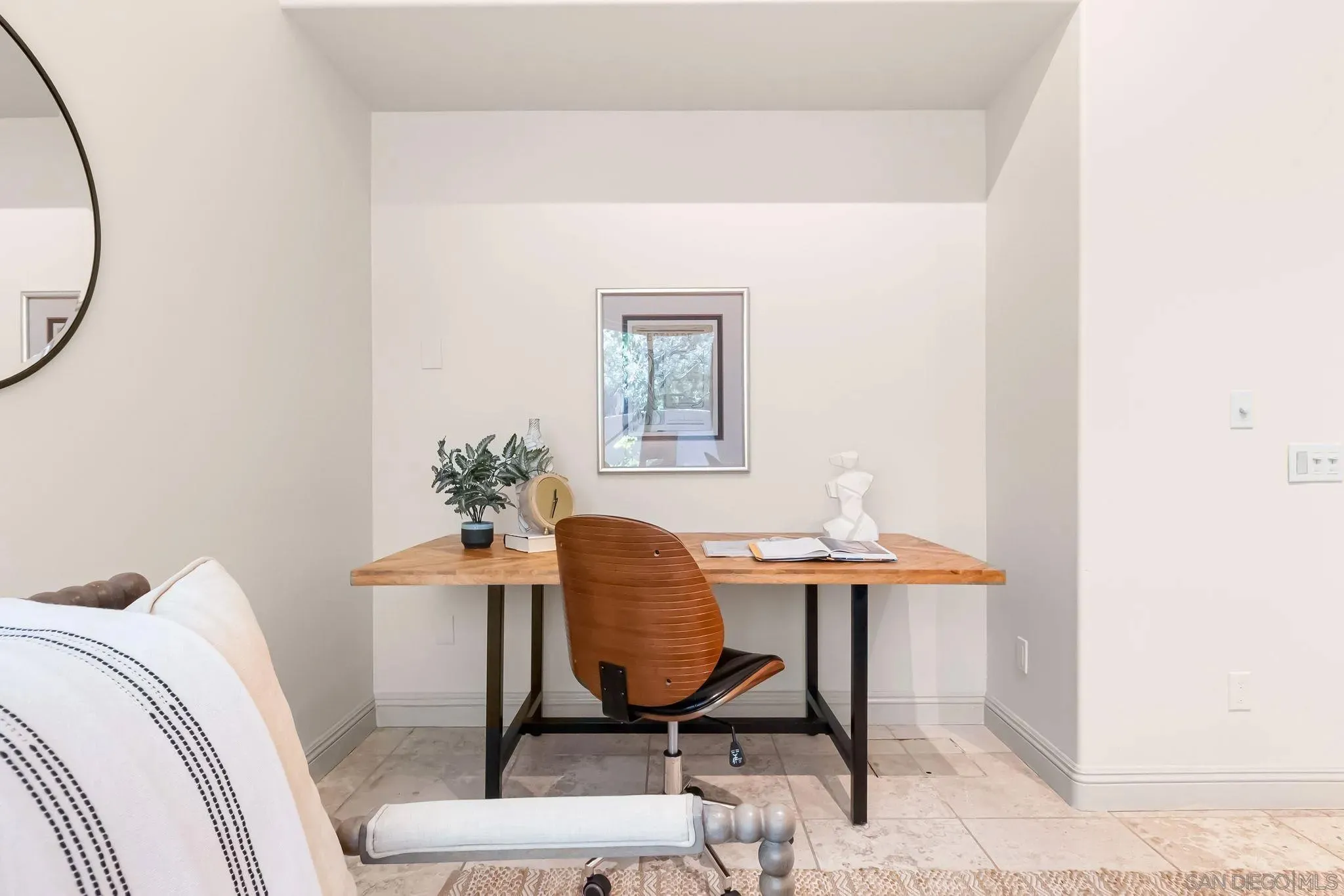 La Jolla, California 92037, United States, 2 Bedrooms Bedrooms, ,3 BathroomsBathrooms,Residential,Active,221999