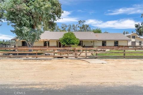 Photo of 31031 Donald Avenue, Madera, CA 93636 (MLS # FR26033366)