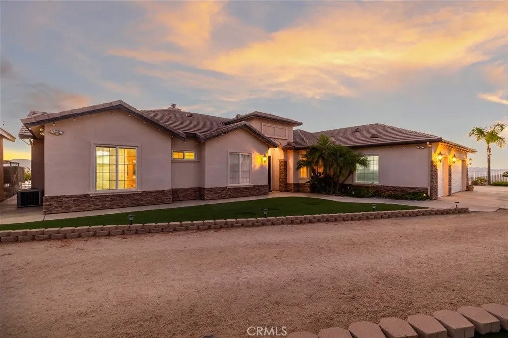 32330 Elsinore Heights