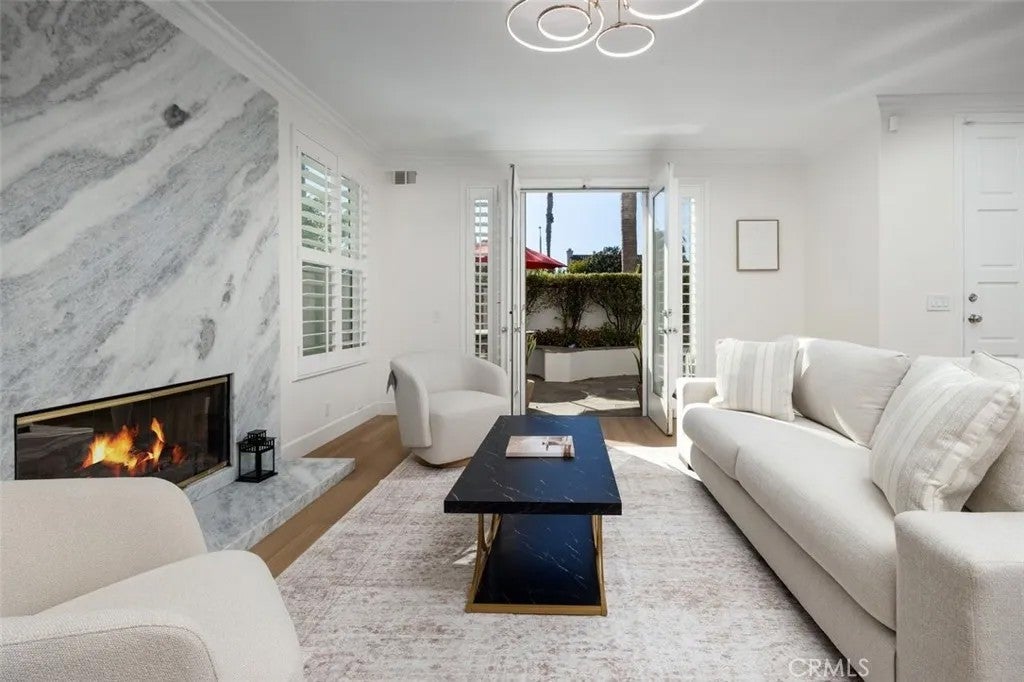 304 Goldenwest Street