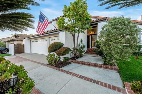 Tiny photo for 22971 Tiagua, Mission Viejo, CA 92692 (MLS # OC25250185)