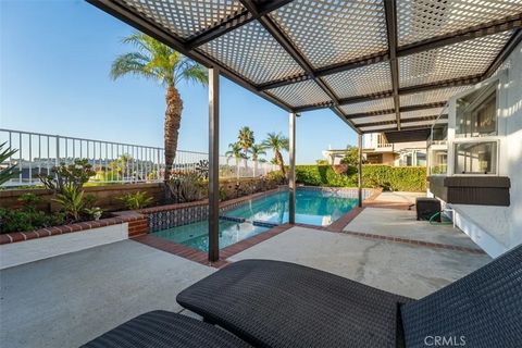 Tiny photo for 22971 Tiagua, Mission Viejo, CA 92692 (MLS # OC25250185)