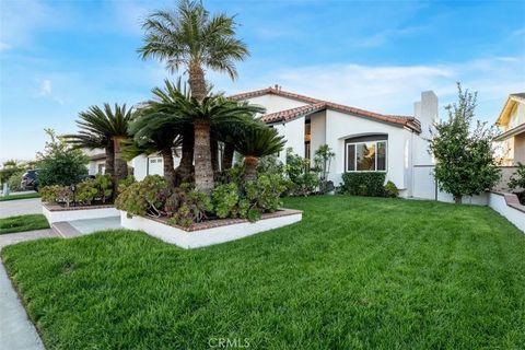 Tiny photo for 22971 Tiagua, Mission Viejo, CA 92692 (MLS # OC25250185)