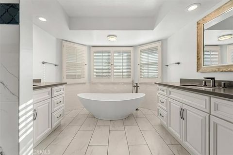 Tiny photo for 22971 Tiagua, Mission Viejo, CA 92692 (MLS # OC25250185)