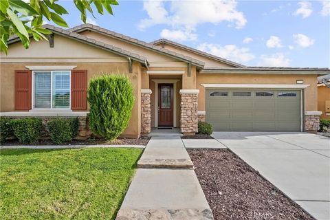 Photo of 31818 Ruxton St, Menifee, CA 92584 (MLS # SW26008807)