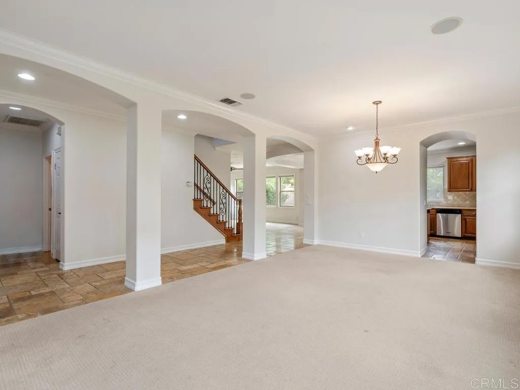 7225 Caribou Court