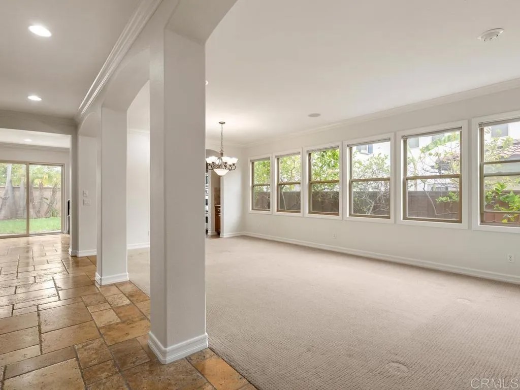 7225 Caribou Court