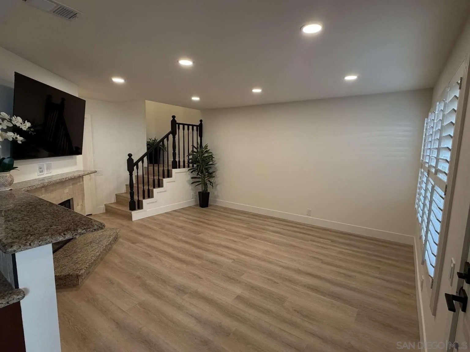 4463 Chase Drive 23