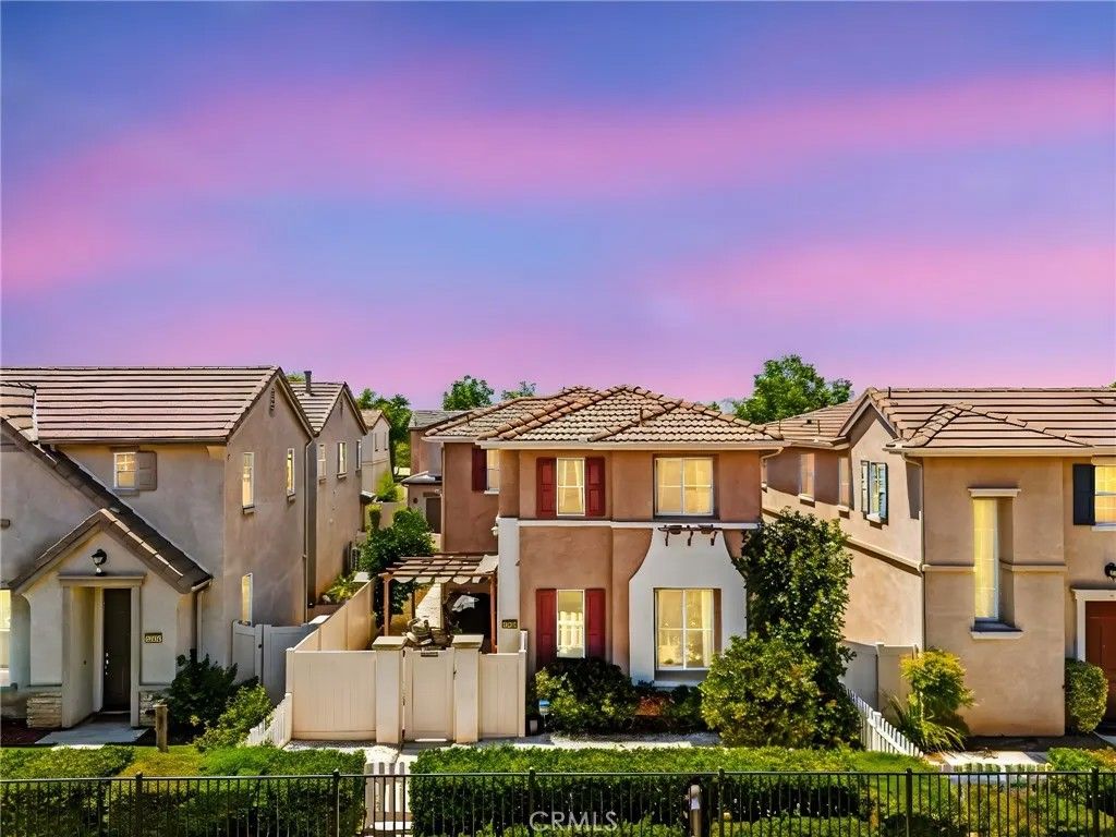 Photo of 27620 Desert Gold Court, Murrieta, CA 92562 (MLS # SW26074186)