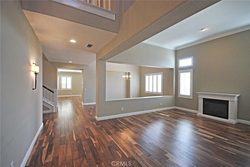 Photo of 28406 Falcon Crest, Canyon Country, CA 91351 (MLS # SR26097250)
