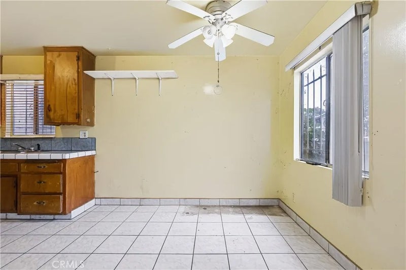 179 E Norton