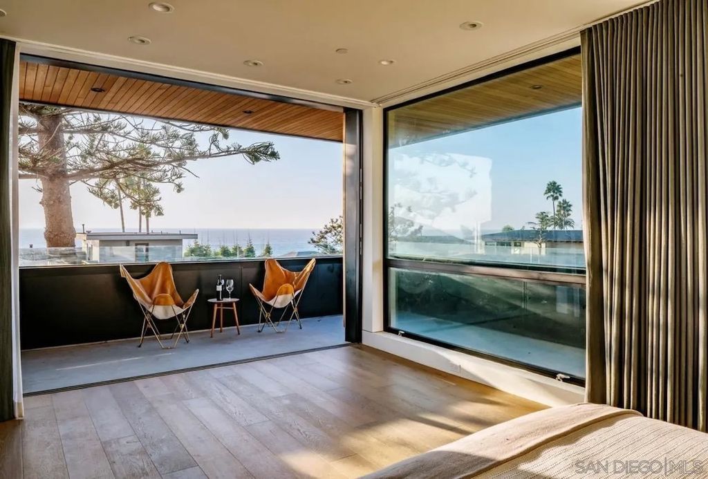 Photo of 223 Ocean St, Solana Beach, CA 92014 (MLS # 260009578)