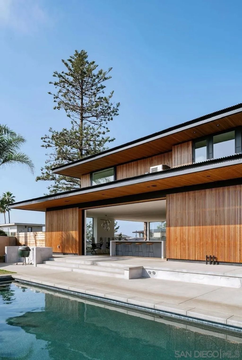Photo of 223 Ocean St, Solana Beach, CA 92014 (MLS # 260009578)