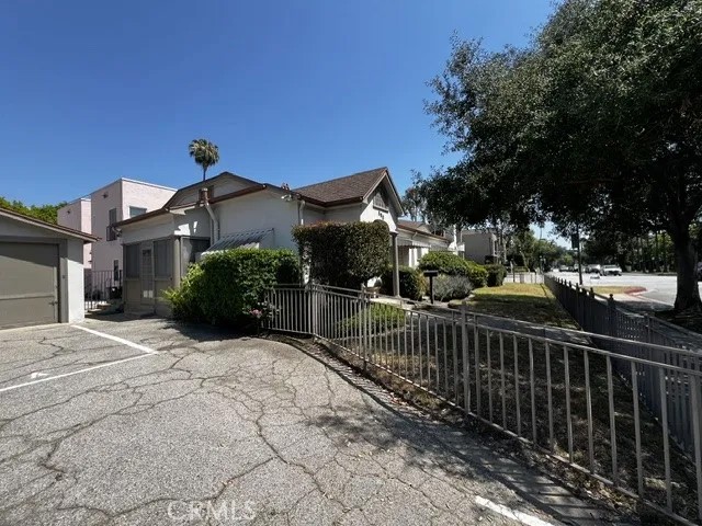 441 E California